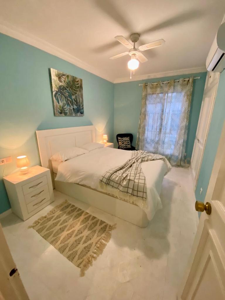 Benamara Gardens Apartment เอสเตโปนา ภายนอก รูปภาพ