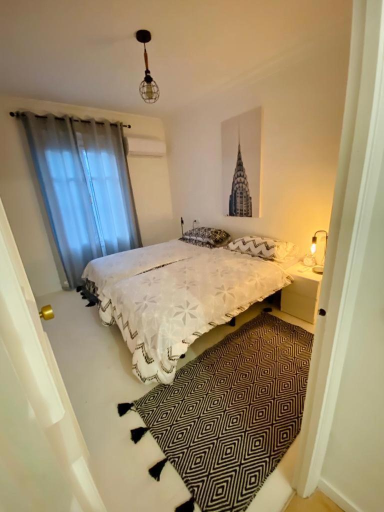 Benamara Gardens Apartment เอสเตโปนา ภายนอก รูปภาพ